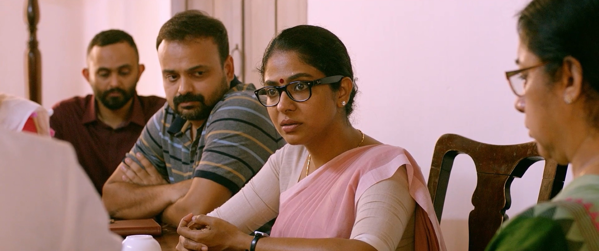 Virus still 9